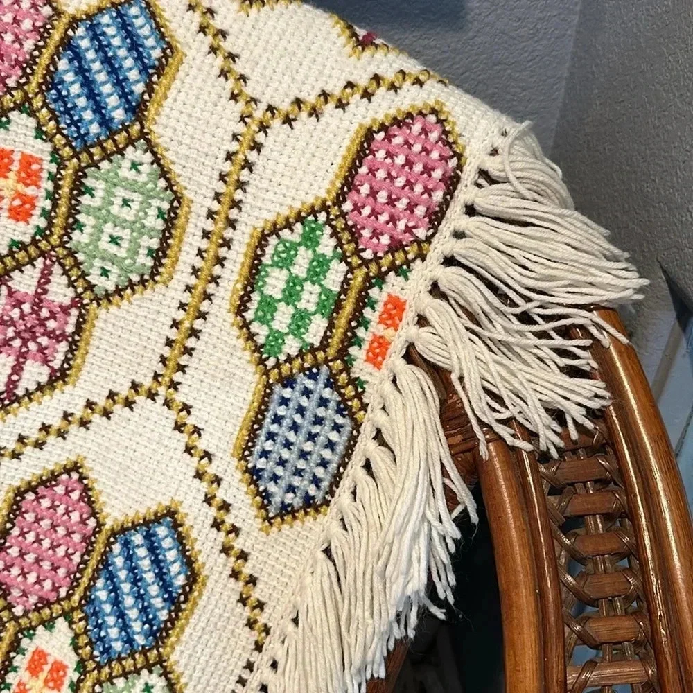 VINTAGE 60'S COTTAGECORE TUNISIAN CROCHET WITH HEXAGON OVERLAY STITCH AFGHAN
